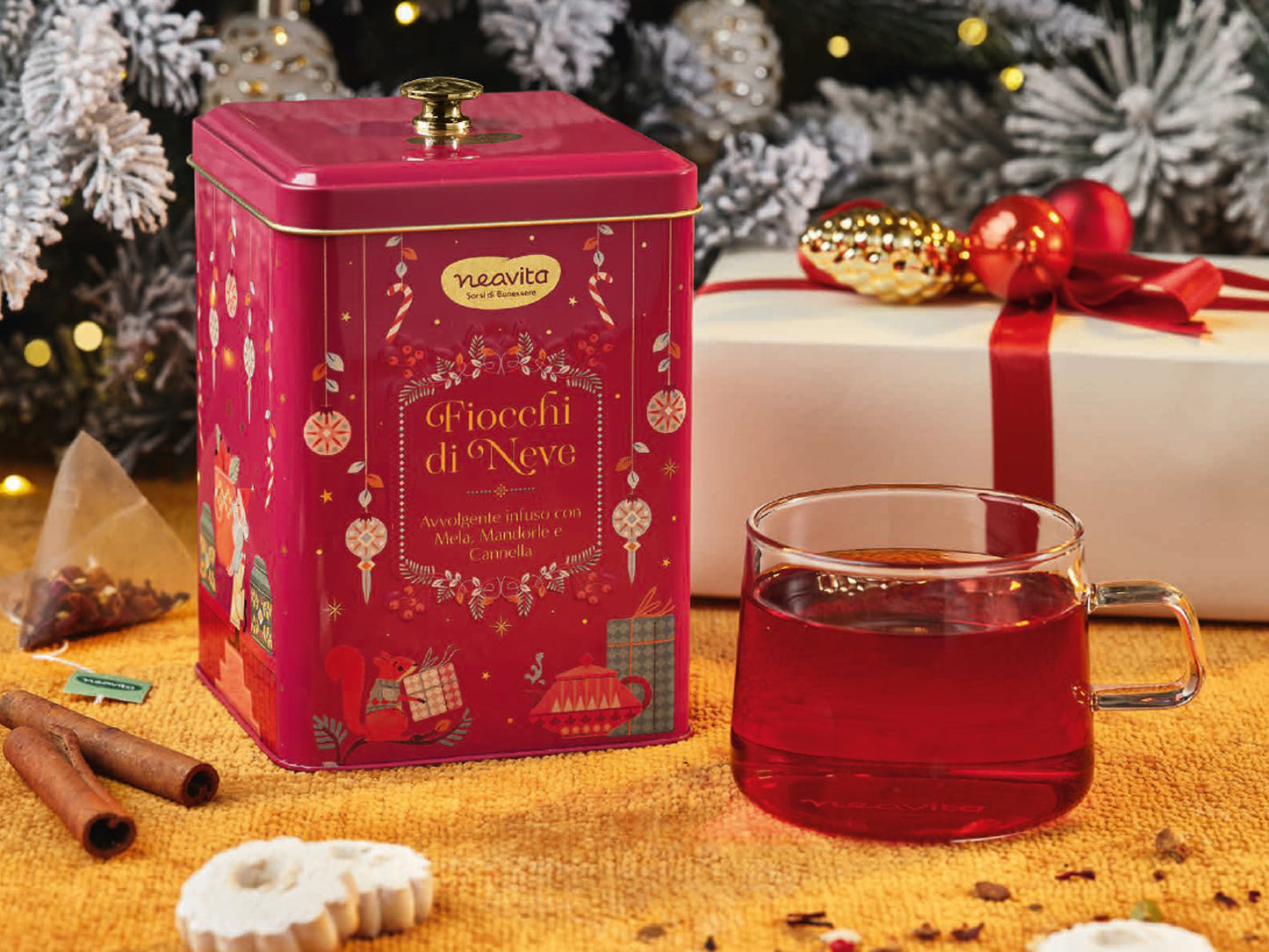 BISCOTTIERA ROSSA DI NATALE - 15 PIRAMIDI - NEAVITA